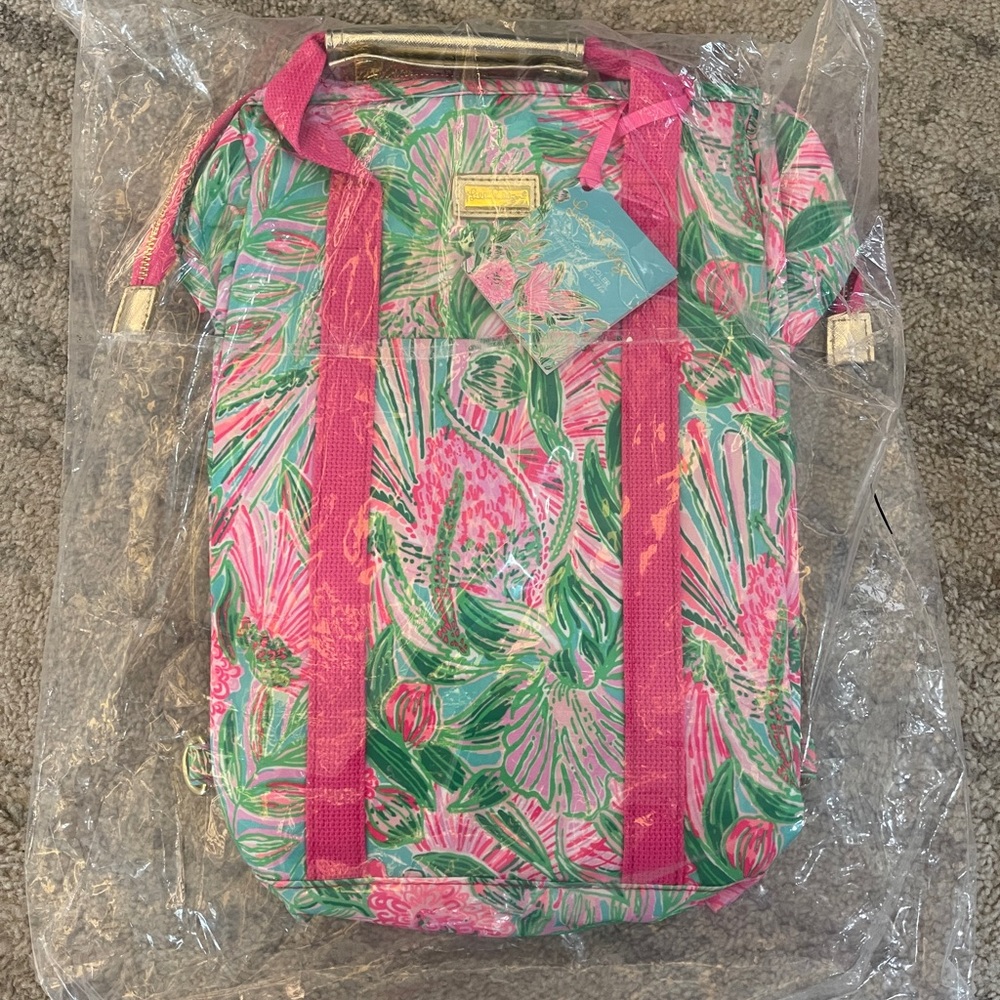 Brand NEW with Tags Lilly Pulitzer Backpack Cooler feat. in Best Fishes